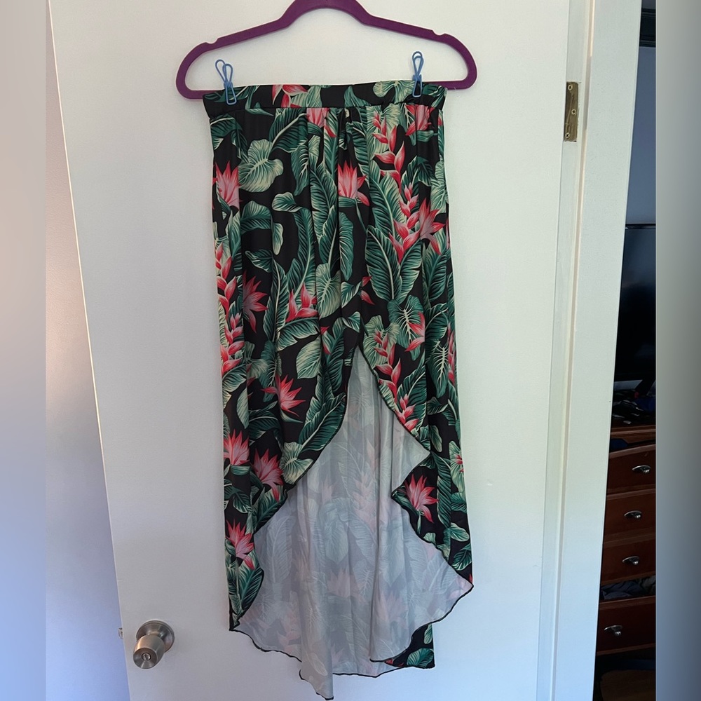 High low tropical print skirt